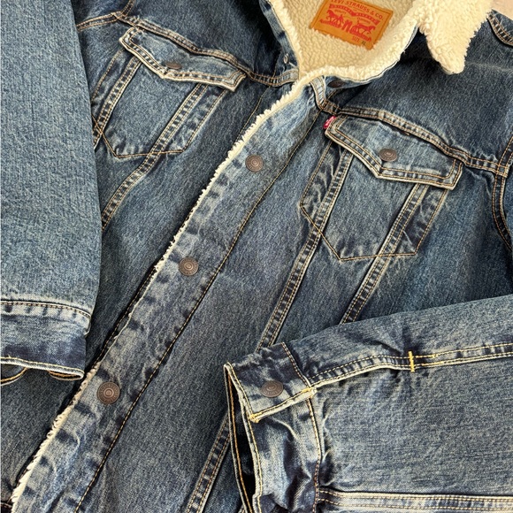 Men’s Sherpa Lined Levi Winter Jean Jacket - worn twice - Picture 5 of 5